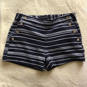 Banana Republic Navy shorts, new w/out tag size 4